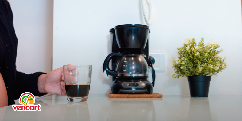 Descubre cómo usar una cafetera eléctrica.